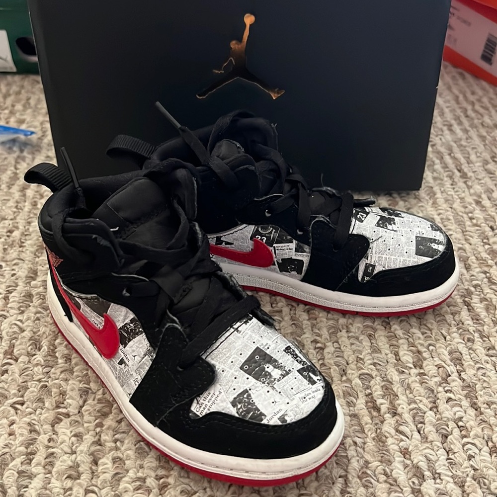 Jordan 1 Newspaper Air Times